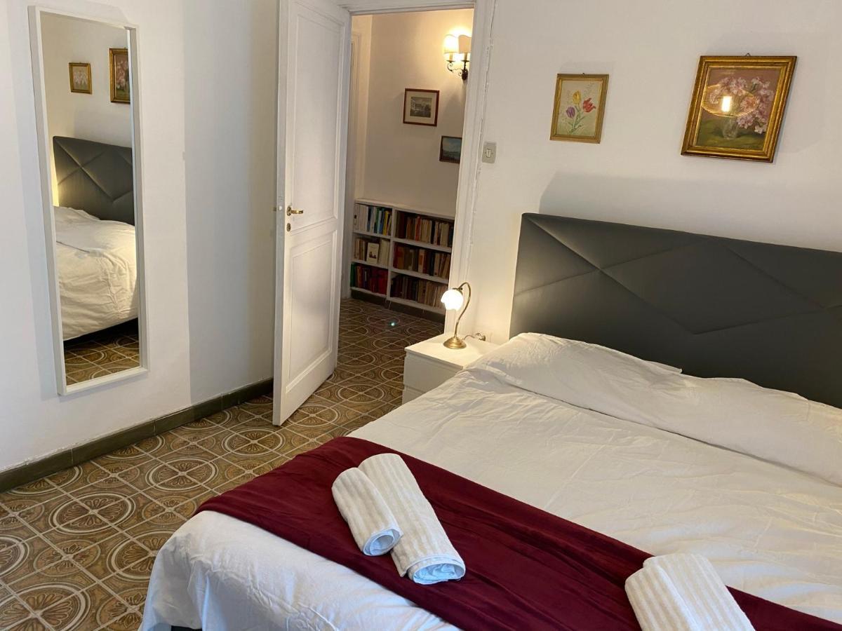 Rooms In San Domenico Maggiore 3 Nápoles Exterior foto